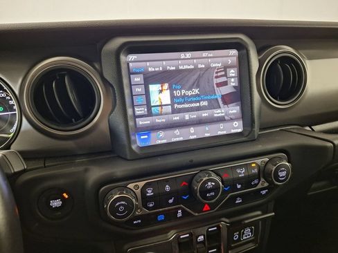 Used 2023 Jeep Wrangler Unlimited w/ Cold Weather Group AWD/4WD image 12