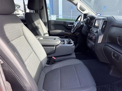 Used 2022 Chevrolet Silverado 1500 LT image 25
