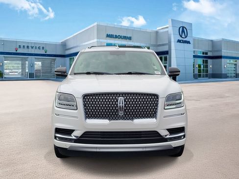 Used 2018 Lincoln Navigator Select w/ Cargo Package RWD image 2