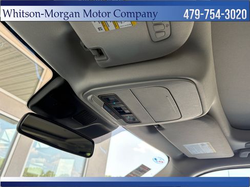 Used 2025 Ford Expedition Platinum w/ Driver's Package AWD/4WD image 32