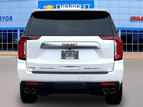 Used 2023 GMC Yukon Denali image 6