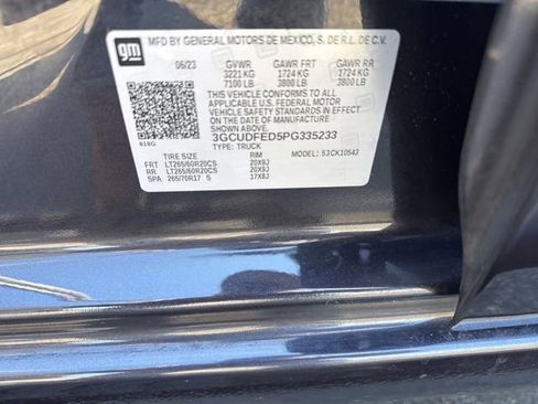 Used 2023 Chevrolet Silverado 1500 LT Trail Boss w/ Convenience Package II image 34