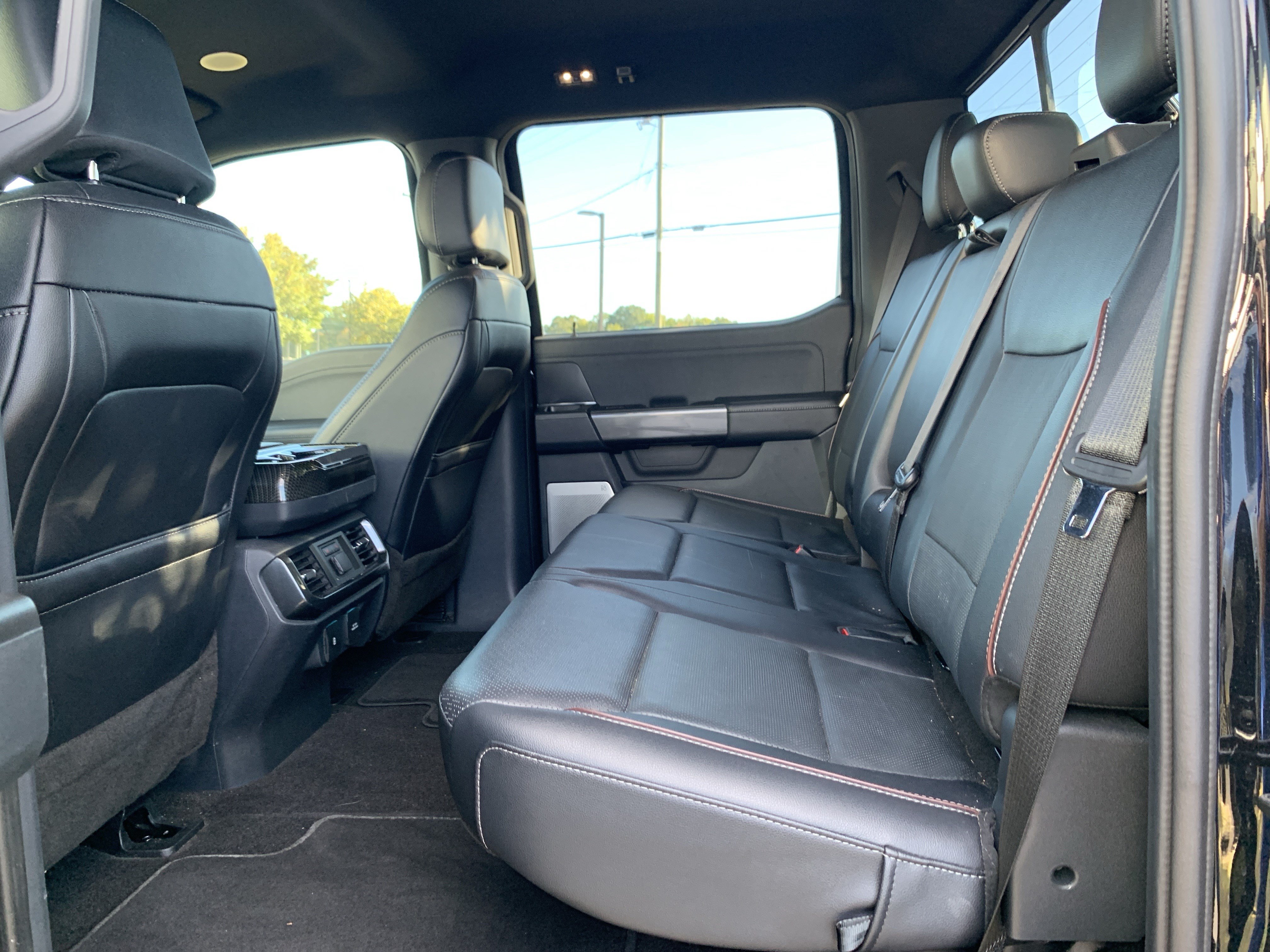 Used 2022 Ford F150 Lariat w/ Equipment Group 502A High AWD/4WD image 32