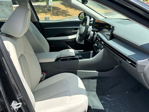 Certified 2024 Hyundai Sonata SEL w/ Convenience Package image 10