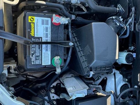 Used 2016 Toyota RAV4 Limited image 33