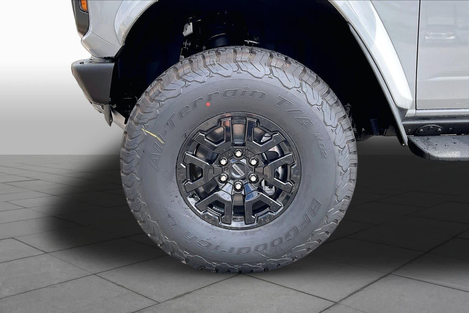New 2026 Ford Bronco Raptor AWD/4WD image 11
