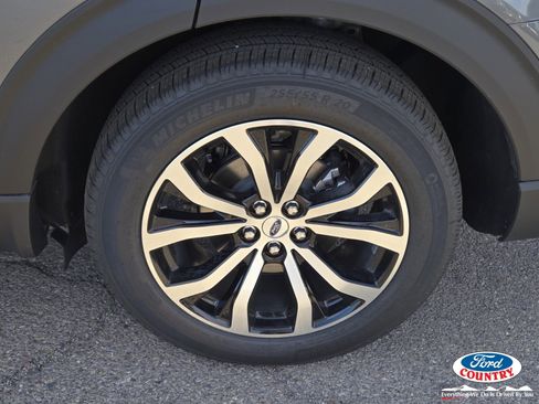 New 2026 Ford Explorer ST-Line w/ Premium Package image 5