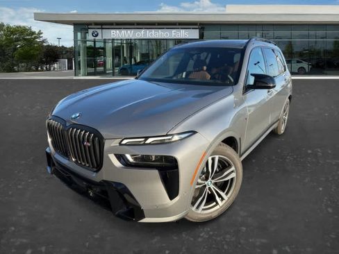 New 2026 BMW X7 M60i AWD/4WD image 3
