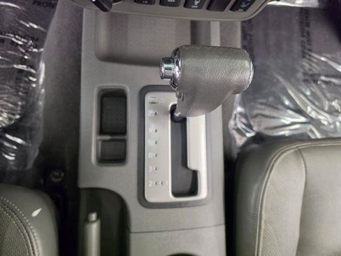 Used 2019 Nissan Frontier SL AWD/4WD image 26