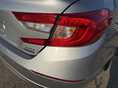 Used 2019 Honda Accord Touring image 31
