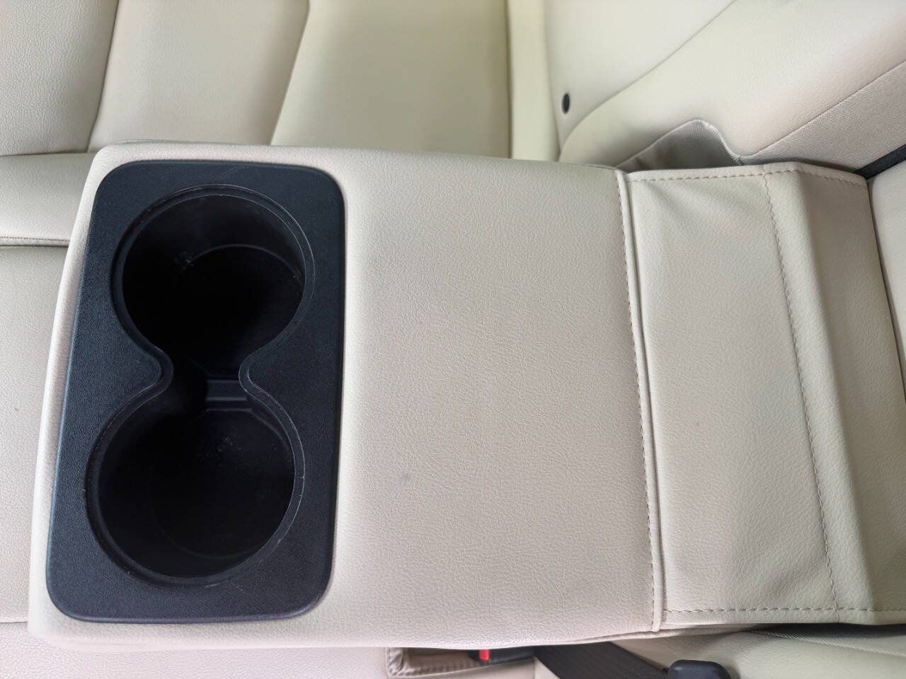 Used 2017 Cadillac XT5 FWD image 38