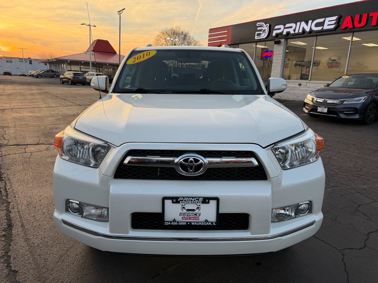 Used 2010 Toyota 4Runner SR5 w/ Convenience Pkg AWD/4WD image 2