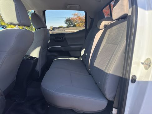 Used 2018 Toyota Tacoma SR5 image 26