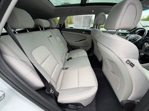 Used 2018 Hyundai Tucson Value AWD/4WD image 37