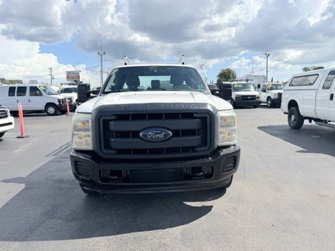 Used 2015 Ford F250 XL RWD image 2