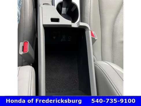 Used 2019 Acura ILX FWD image 31