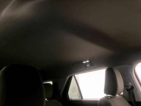 Certified 2021 Ford Explorer XLT image 21