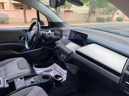 Used 2018 BMW i3 image 44
