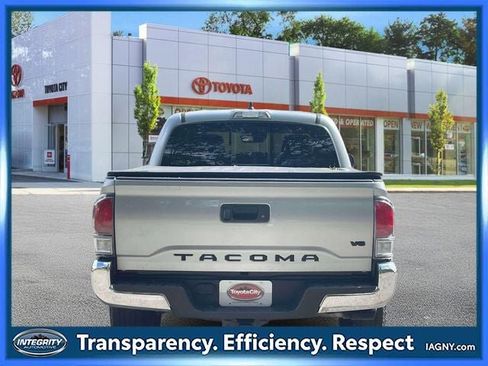 Used 2023 Toyota Tacoma TRD Off-Road w/ Black Out Package (TMS) AWD/4WD image 7