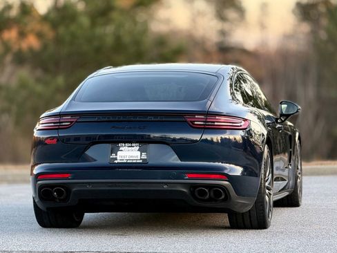 Used 2018 Porsche Panamera 4S image 4