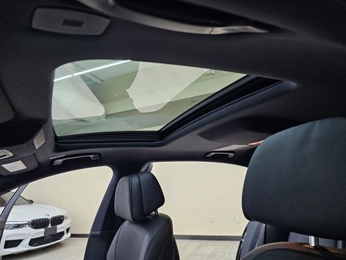 Used 2014 BMW 750Li image 37