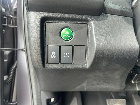 Used 2018 Honda HR-V EX image 21