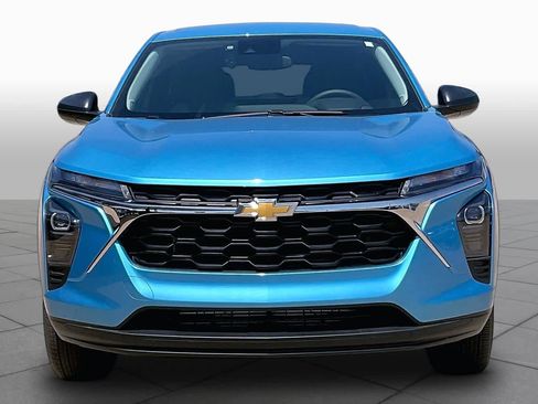 Certified 2026 Chevrolet Trax LS w/ Driver Confidence Package FWD image 4