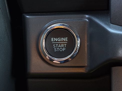 Used 2025 Ford F150 XLT w/ Equipment Group 302A MID AWD/4WD image 15