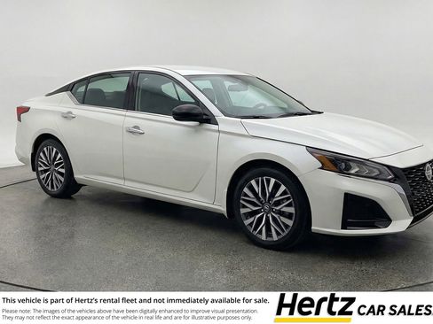 Used 2025 Nissan Altima 2.5 SV FWD image 1