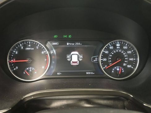 Used 2021 Kia Seltos SX w/ SX Sunroof Package AWD/4WD image 32