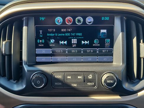 Used 2017 GMC Canyon Denali image 17