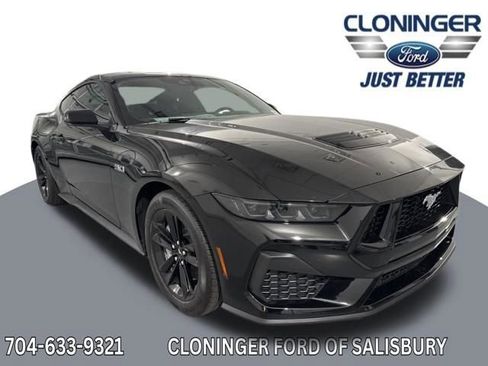 New 2026 Ford Mustang GT RWD image 1