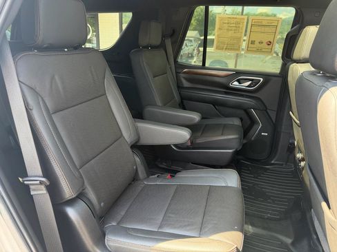 Used 2022 Chevrolet Tahoe High Country AWD/4WD image 25