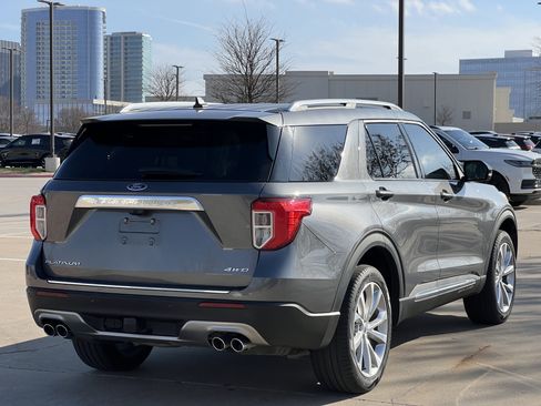 Used 2022 Ford Explorer Platinum w/ Equipment Group 601A image 9