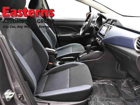 Used 2023 Nissan Versa SV image 24