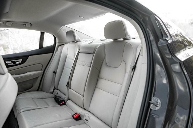 Used 2024 Volvo S60 B5 Core FWD image 14