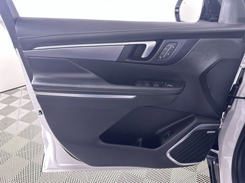 Used 2025 Buick Enclave Sport Touring w/ Power Package image 59