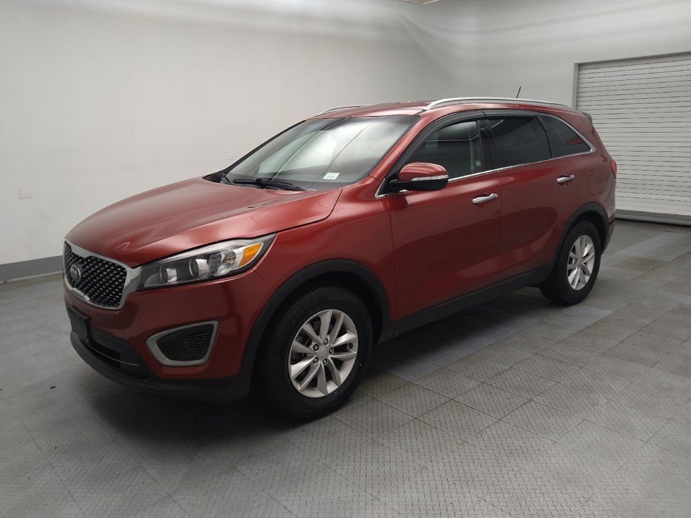 Used 2016 Kia Sorento FWD image 2