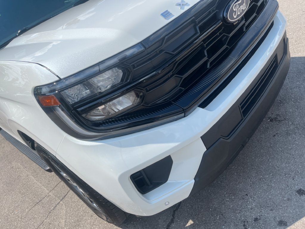 Used 2025 Ford Expedition Active RWD image 36