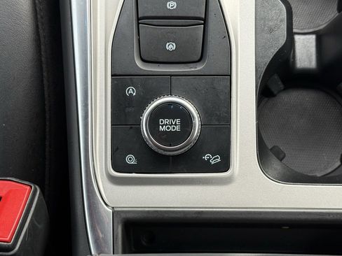 Used 2023 Ford Explorer Platinum w/ Technology Package image 28