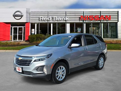Used 2024 Chevrolet Equinox LT AWD/4WD image 5