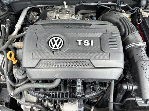 Used 2019 Volkswagen GTI 4-Door FWD image 17