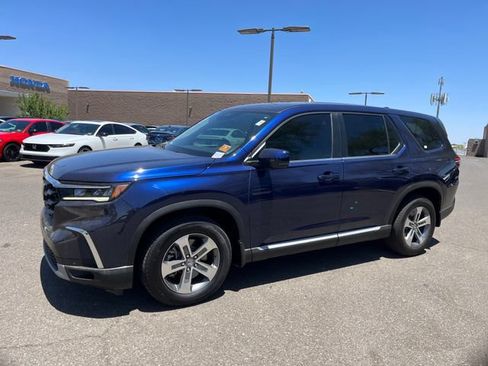 Certified 2025 Honda Pilot EX-L image 1