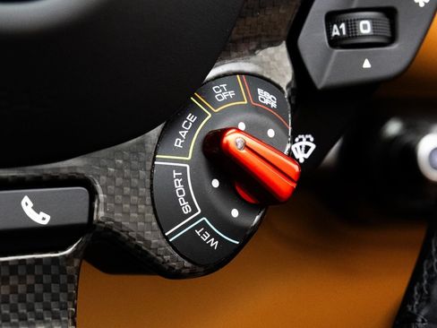Used 2021 Ferrari 812 GTS RWD image 35