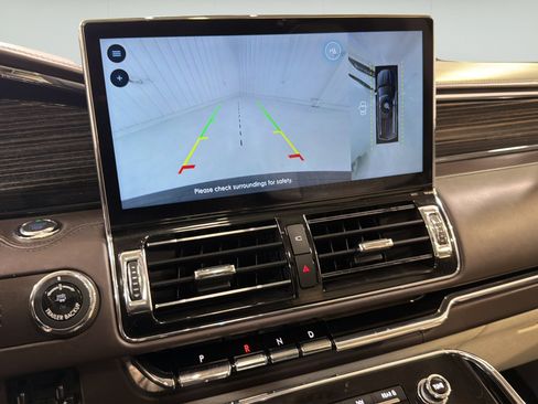 Used 2023 Lincoln Navigator L Black Label AWD/4WD image 16