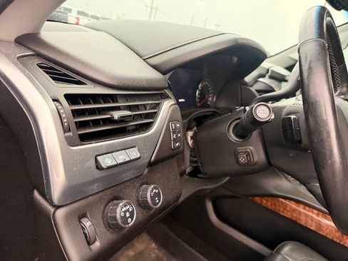 Used 2017 Chevrolet Suburban Premier AWD/4WD image 7