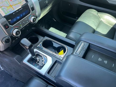 Used 2021 Toyota Tundra Limited w/ Limited Premium Package AWD/4WD image 23