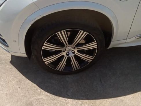 Used 2023 Volvo XC90 T8 Plus w/ Protection Package Premier image 18