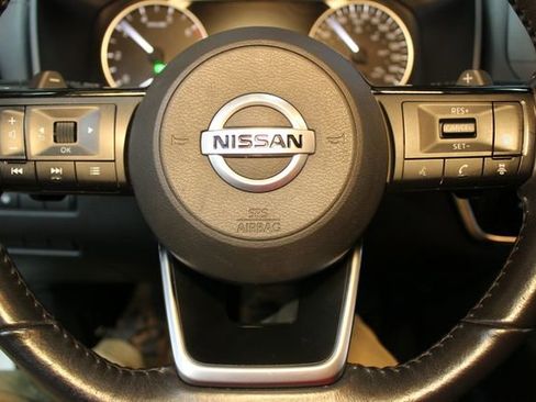 Used 2021 Nissan Rogue SV image 20