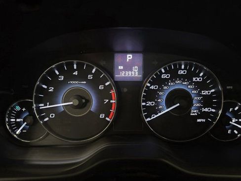 Used 2012 Subaru Outback 2.5i Premium w/ Popular Pkg 1B image 9